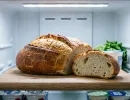 Не в пакете и не в холодильнике: как хранить хлеб, чтобы он оставался мягким и ароматным неделю - лайфхак