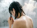 Когда на самом деле нужно мыть голову — утром или вечером: точный ответ от экспертов