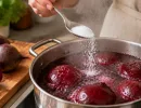 1 ложка на литр воды – свекла готова за 8 минут: яркая, сочная и мягкая как вата