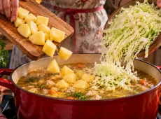Что идет первым в суп – картофель или капуста: запомните простое правило вкусных щей