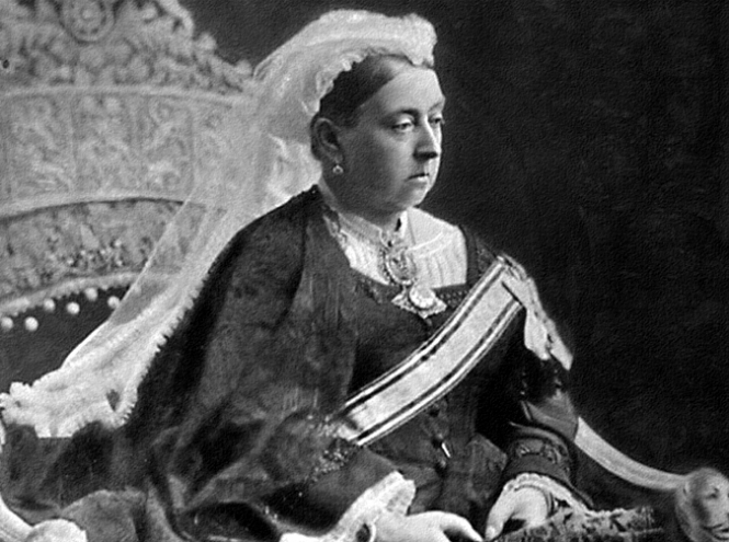 Королева Виктория ввела шпицев в круг привилегированных английских собак, посвятив им клуб