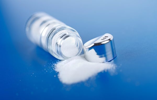 Лечебная диета предполагает отказ от употребления соли